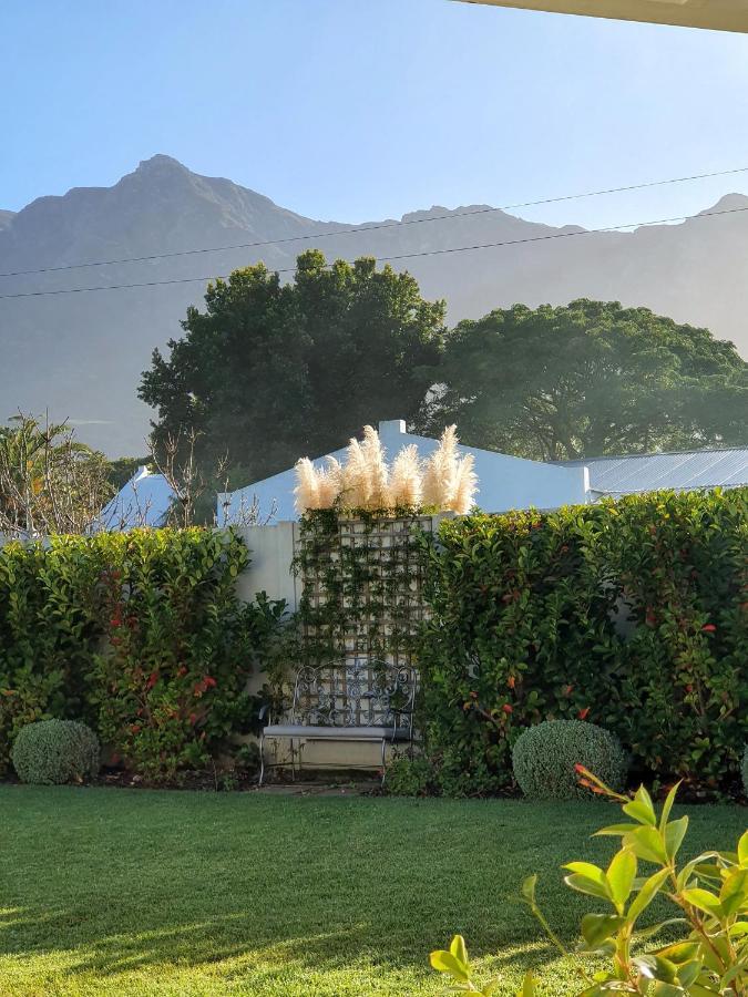 Margie'S Place Swellendam Exteriör bild